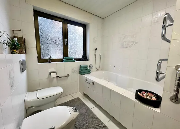 度假居 Barrierefreies Mit Garten Bei Koeln