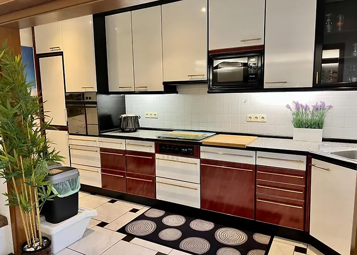 Barrierefreies Mit Garten Bei Koeln Feriehus