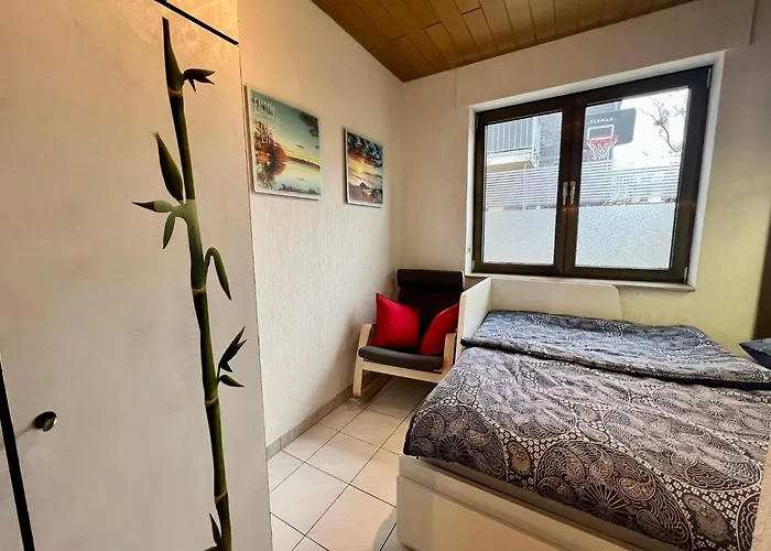 Barrierefreies Mit Garten Bei Koeln 度假居 胡尔特